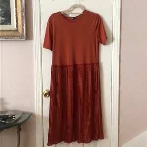 Zara Dark Orange Short Sleeve Pleated Dress